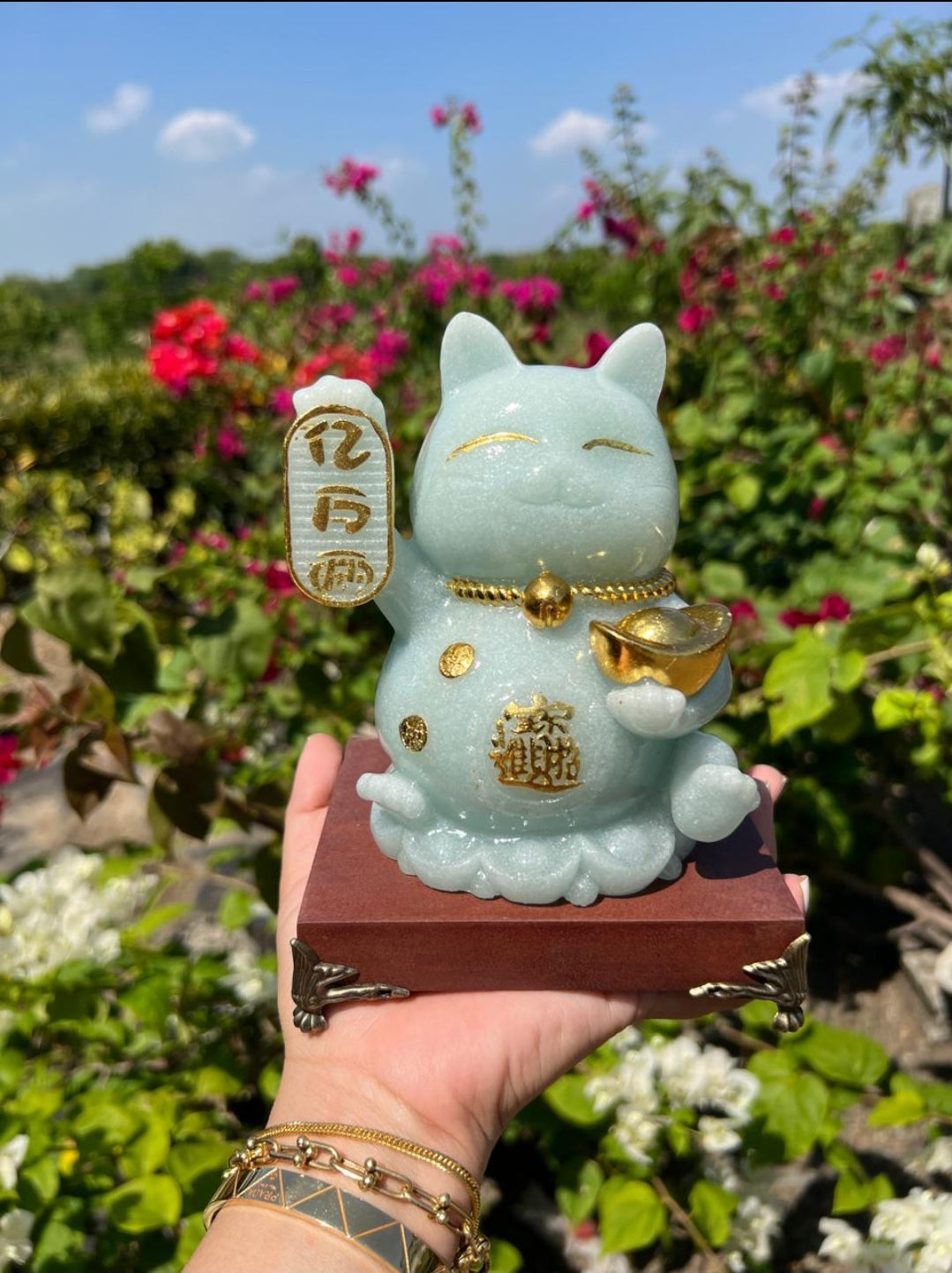 Jade Maneki Neko Cat Jade Figurine